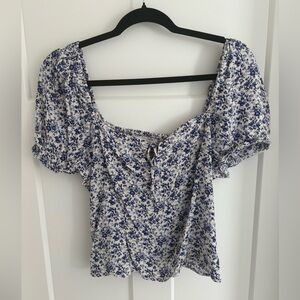 NWOT H&M Floral Print Blouse